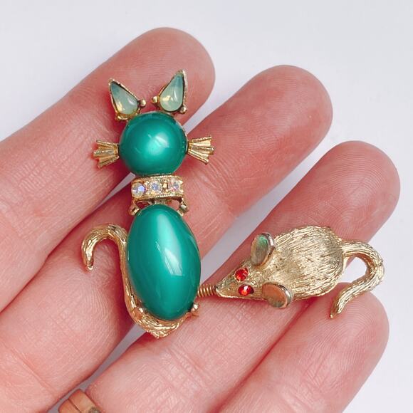 VTG 1950s Brooch Moonglow Glass Cat Mouse AB Gold Tone Figural Mid Century - Picture 2 of 8